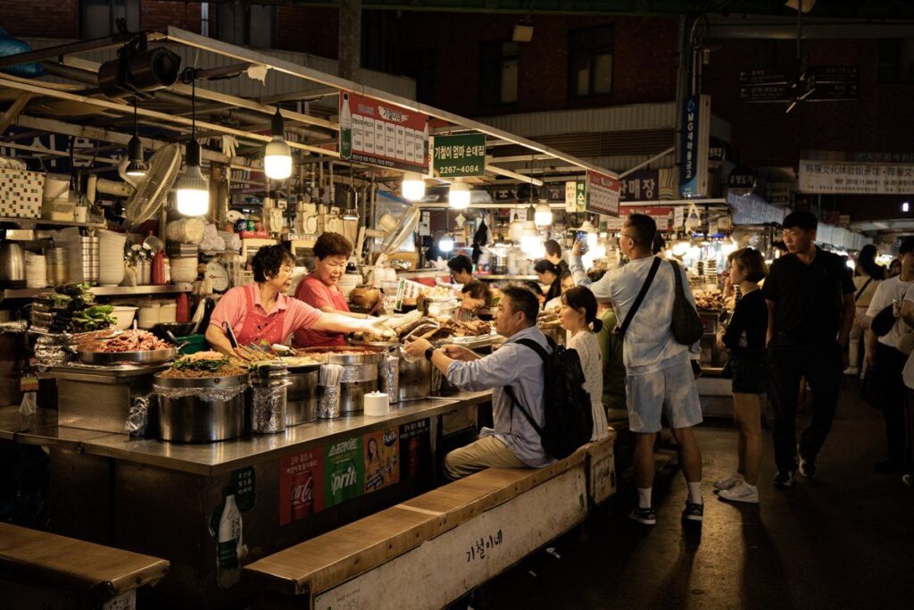 Seoul Downtown Guide: The History of Cheonggyecheon & Myeongdong Budget 3 gwangjang opt